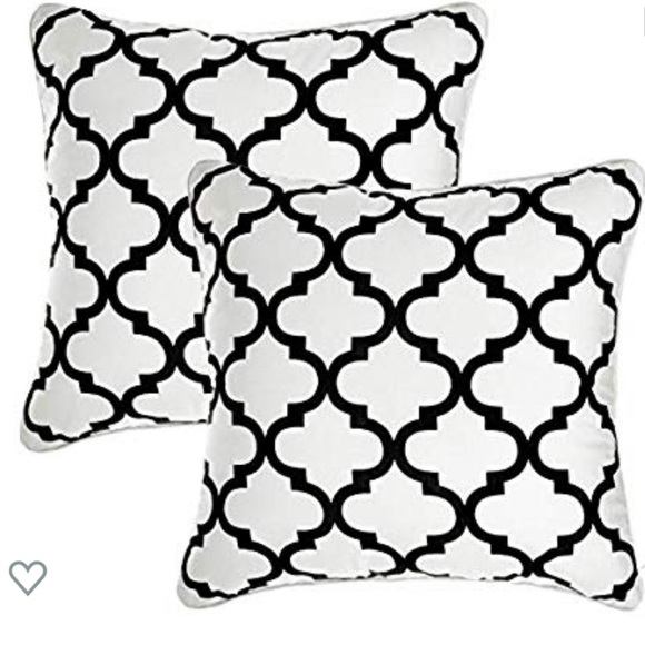 Cushion covers - Set of 2 - Picture 1 of 6